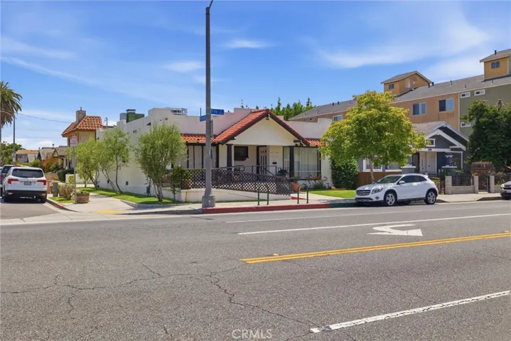 2030 E 7th Street, Long Beach, California 90804