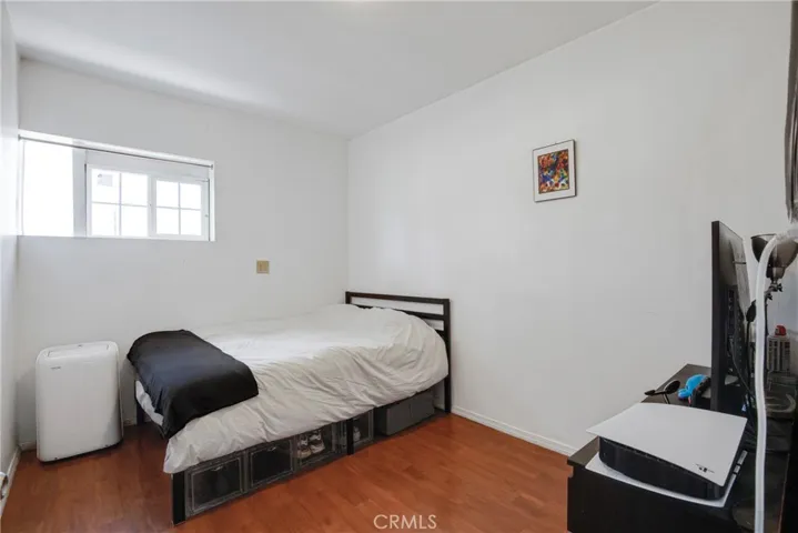Converted garage, room 2