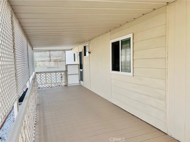 Porch - view 5