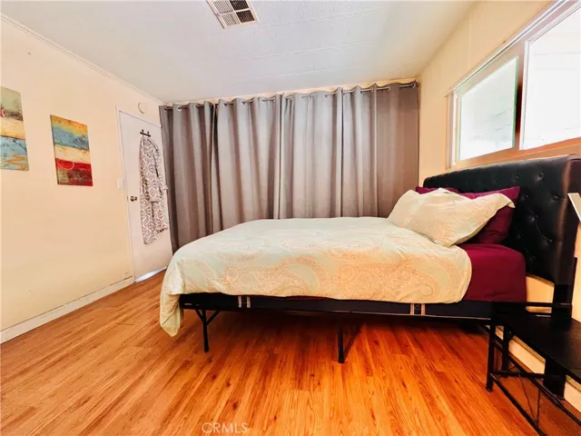 2nd bedroom - view 2
