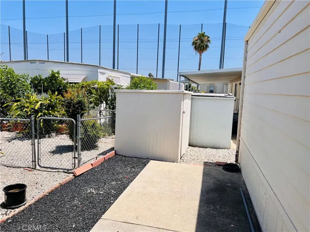 Shed - view 2