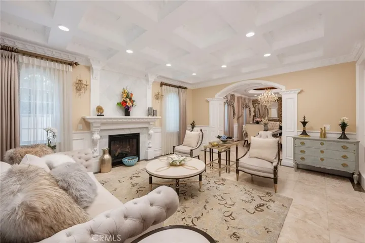 1025 El Sur Avenue, Arcadia, California 91006