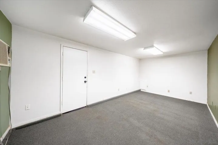 optional space in garage was used as office
