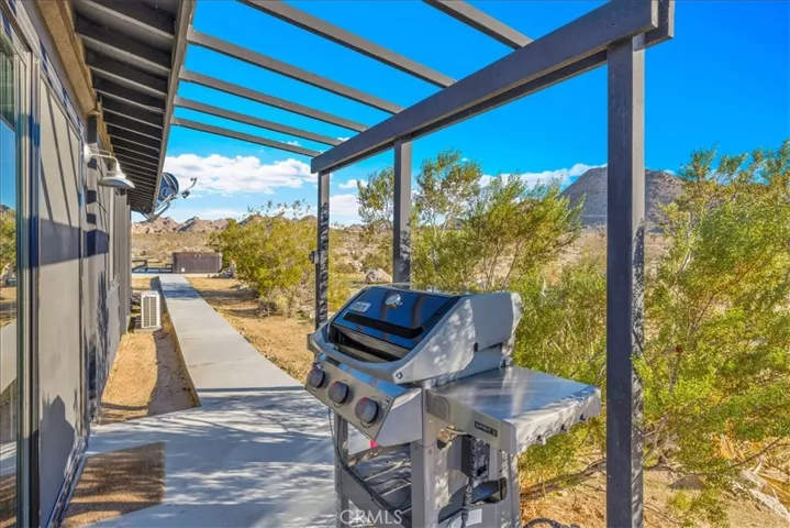 8729 Rock Haven Road, Joshua Tree, California 92252