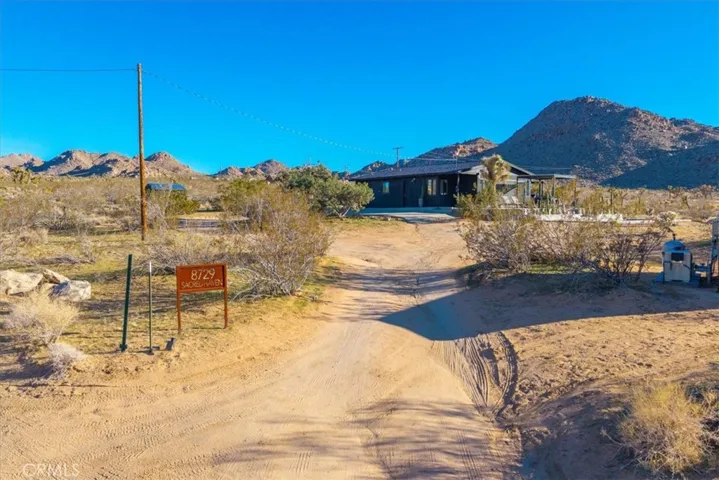 8729 Rock Haven Road, Joshua Tree, California 92252