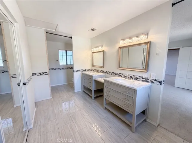 15852 Mandan, Apple Valley, California 92307