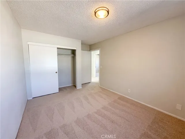15852 Mandan, Apple Valley, California 92307