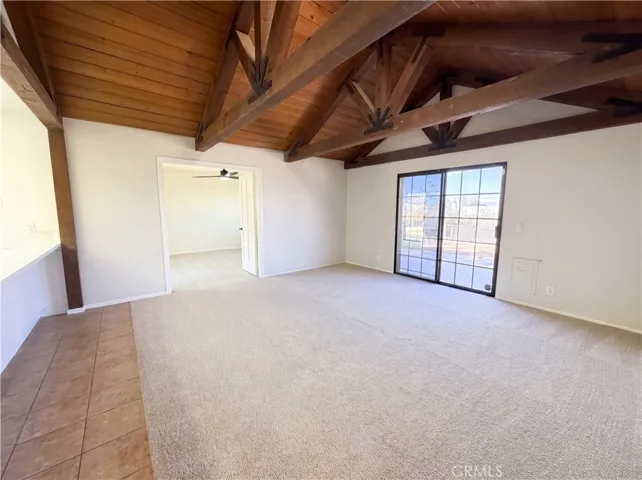 15852 Mandan, Apple Valley, California 92307