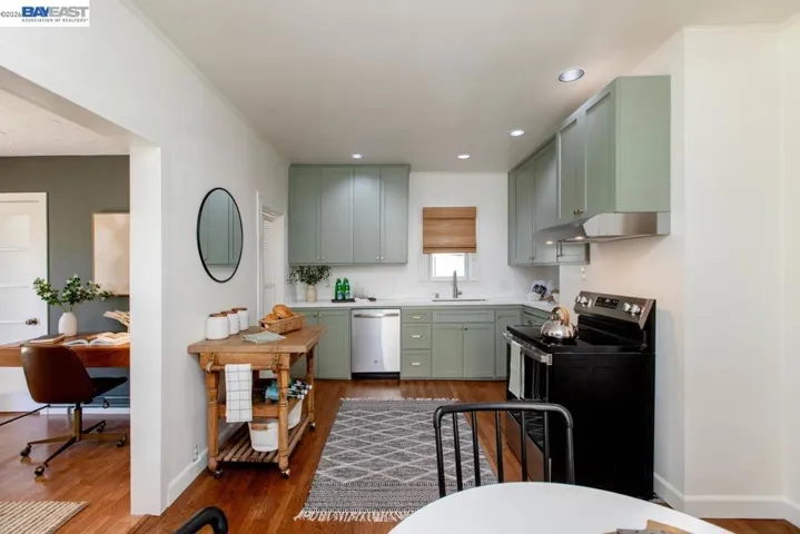1410 Sherman St, Alameda, California 94501