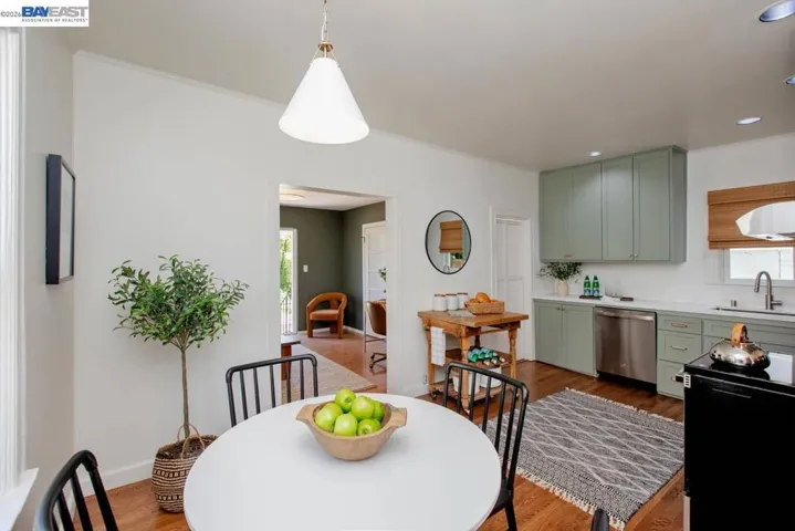 1410 Sherman St, Alameda, California 94501