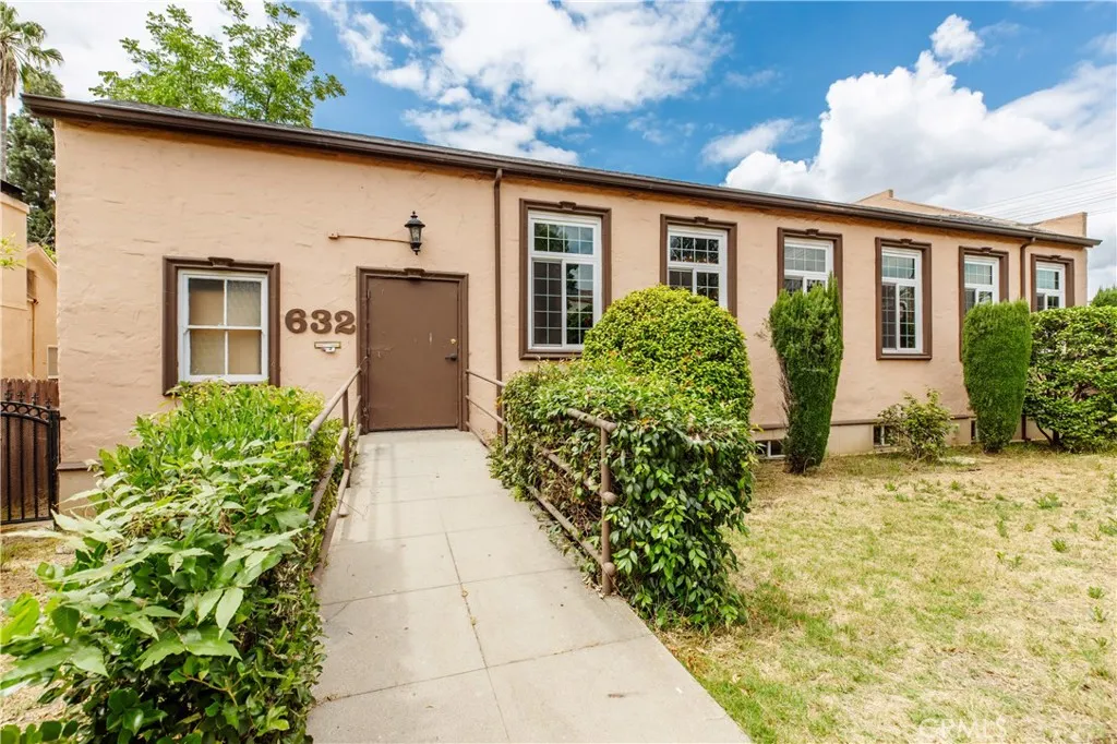 632 W Stocker, Glendale, California 91202 — photo 4