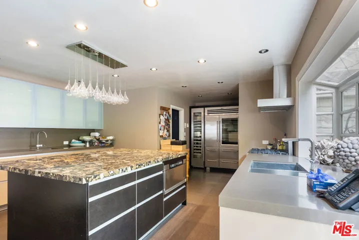 1450 N Doheny Drive, West Hollywood, California 90069