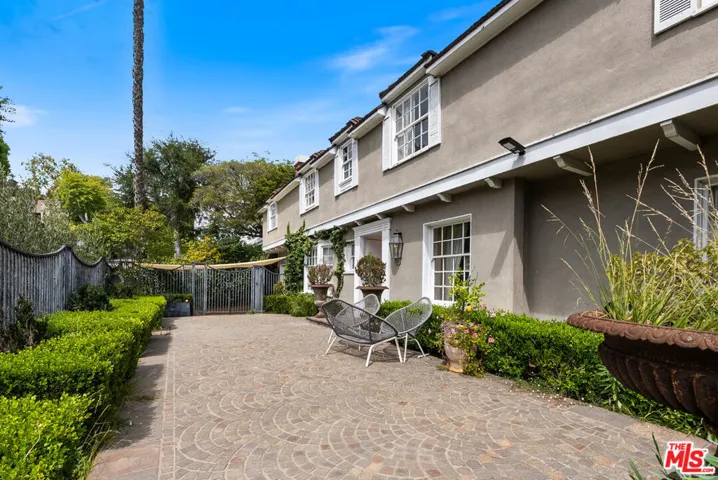 1450 N Doheny Drive, West Hollywood, California 90069
