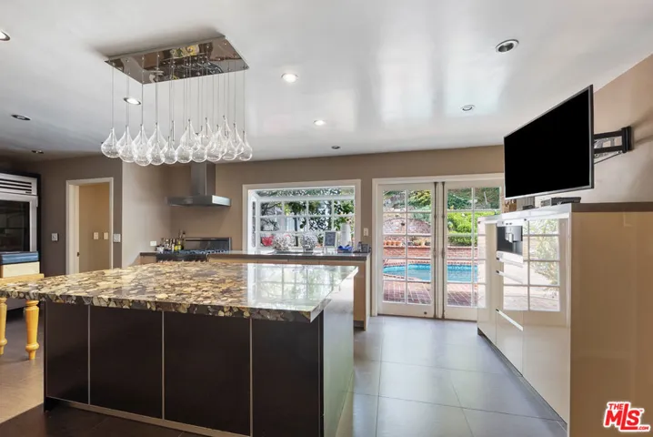 1450 N Doheny Drive, West Hollywood, California 90069