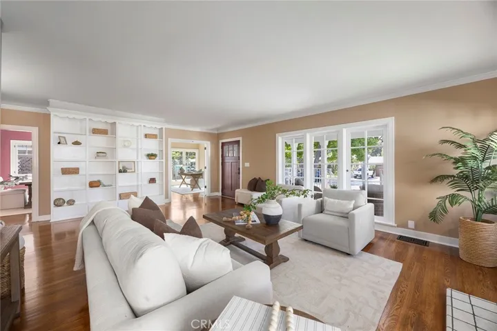 229 W Brookdale Place, Fullerton, California 92832