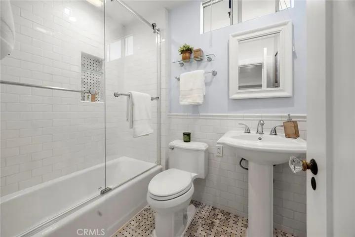 229 W Brookdale Place, Fullerton, California 92832