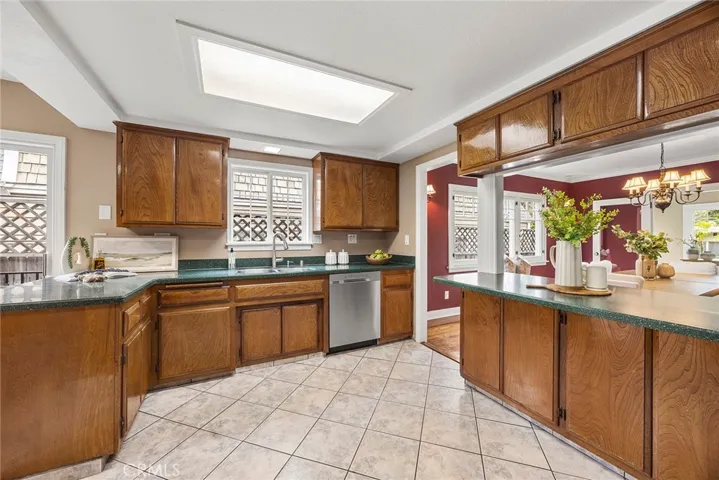 229 W Brookdale Place, Fullerton, California 92832