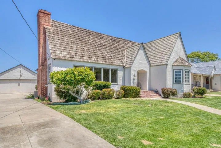 219 Pine Street, Salinas, California 93901