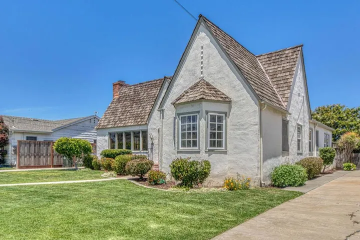 219 Pine Street, Salinas, California 93901
