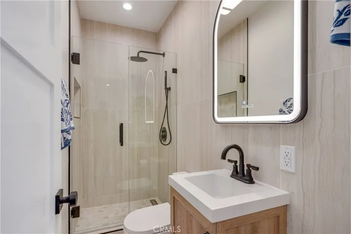 Upstairs Guest Bath