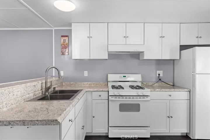 22800 Byron, Crestline, California 92325