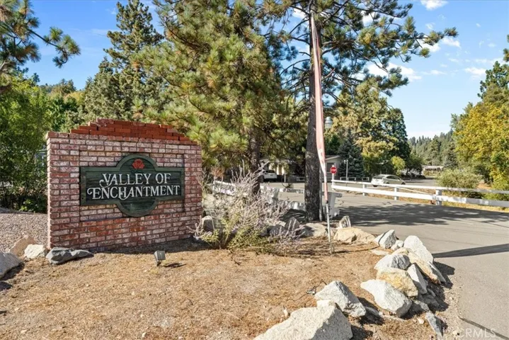 22800 Byron, Crestline, California 92325