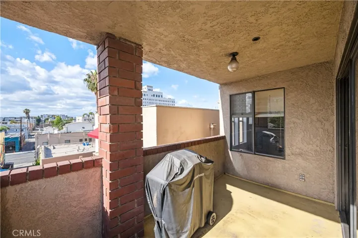35 Linden 410, Long Beach, California 90802
