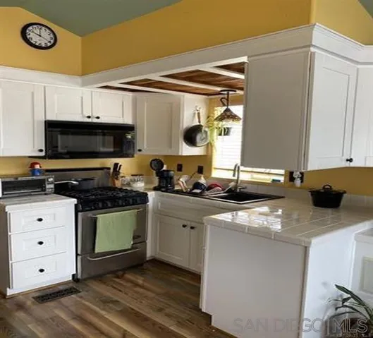 900 N Cloeveland 80, Oceanside, California 92054
