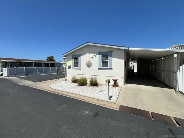 1001 S Hale Spc 77, Escondido, California 92029