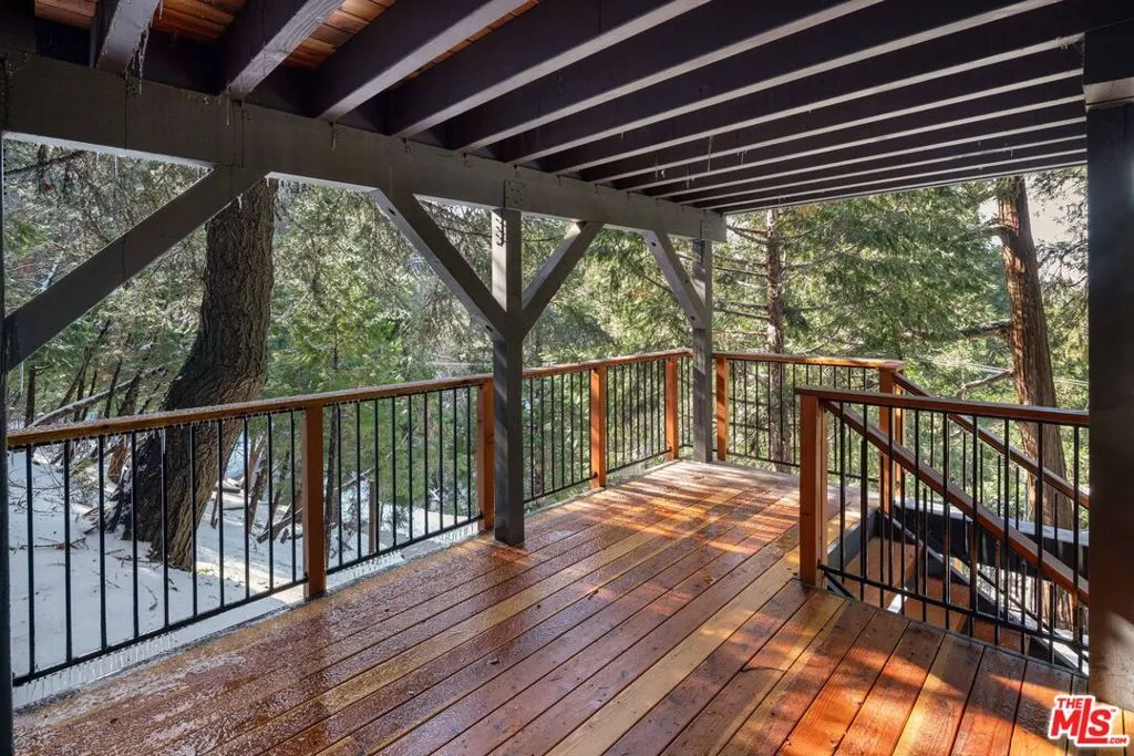 24015 Altdorf Drive, Crestline, California 92325 — photo 4