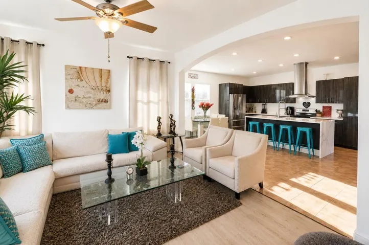Living room to Kitchen