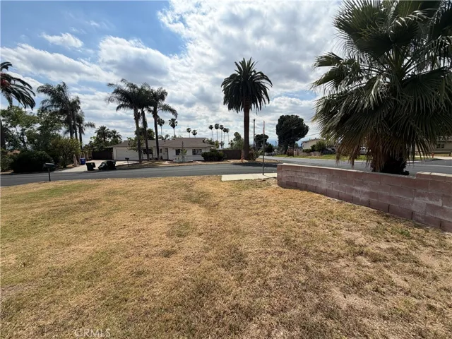 5611 Golondrina Drive, San Bernardino, California 92404