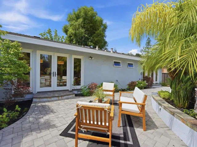 135 Belcrest Drive, Los Gatos, California 95032