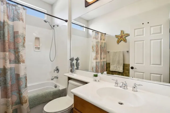 16-web-or-mls-Living Stone Dr-016