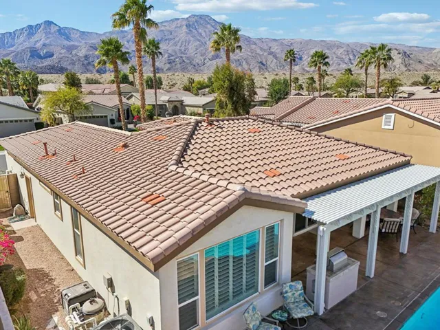 35-web-or-mls-Living Stone Dr-004-1