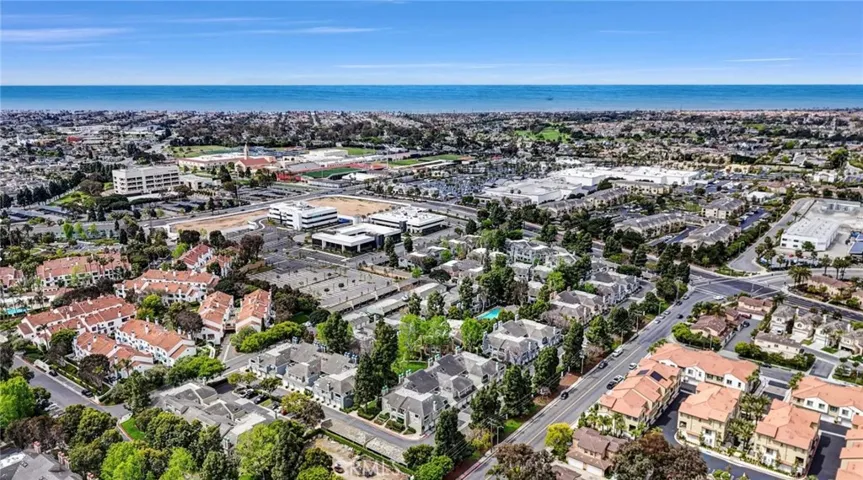 Approximate vincinity from coastline.