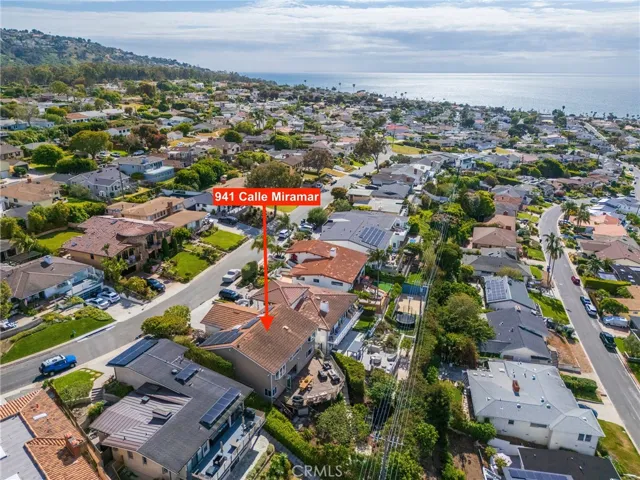 Located in the Upper Hollywood Riviera