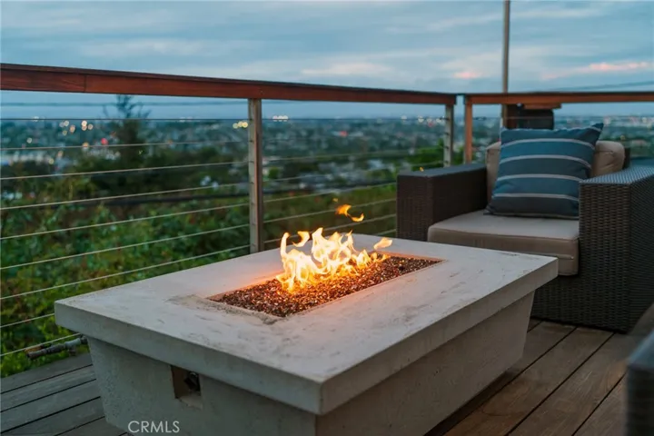 941 Calle Miramar, Redondo Beach, California 90277