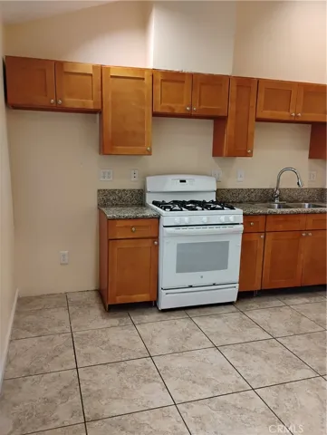 271 Park Avenue, Banning, California 92220