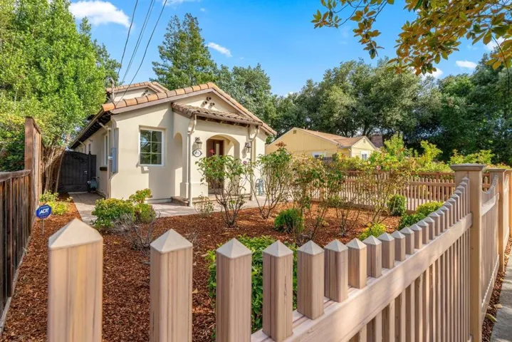 455 Margarita Avenue, Palo Alto, California 94306