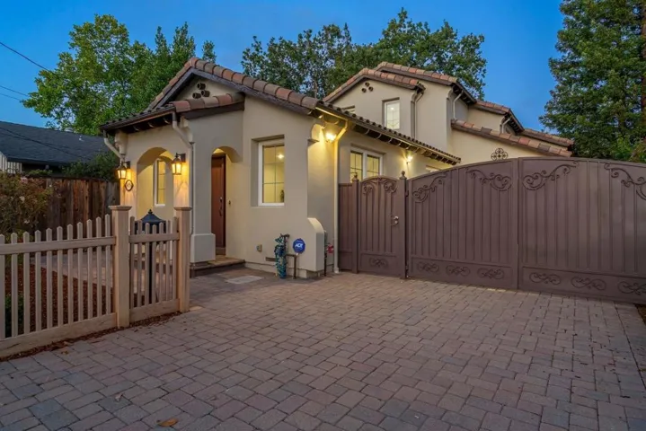 455 Margarita Avenue, Palo Alto, California 94306