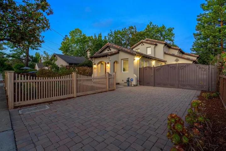 455 Margarita Avenue, Palo Alto, California 94306