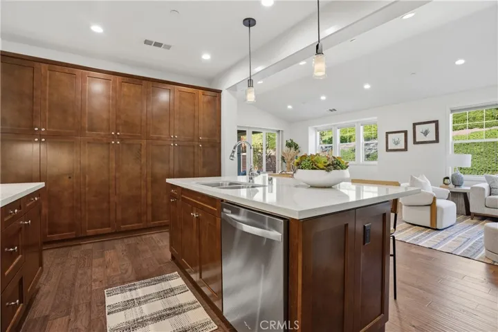 72 Cerrero Court, Rancho Mission Viejo, California 92694