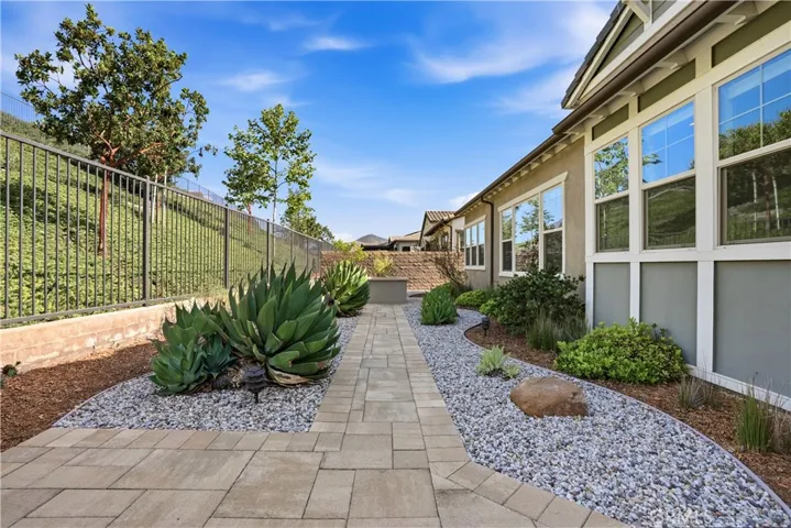 72 Cerrero Court, Rancho Mission Viejo, California 92694