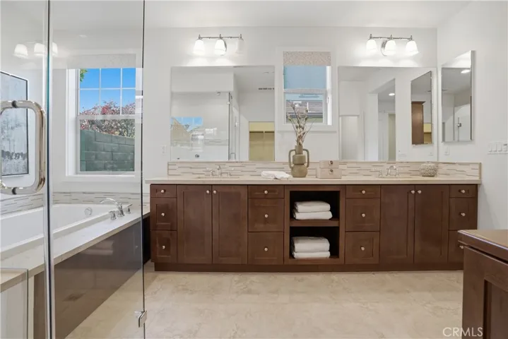 72 Cerrero Court, Rancho Mission Viejo, California 92694