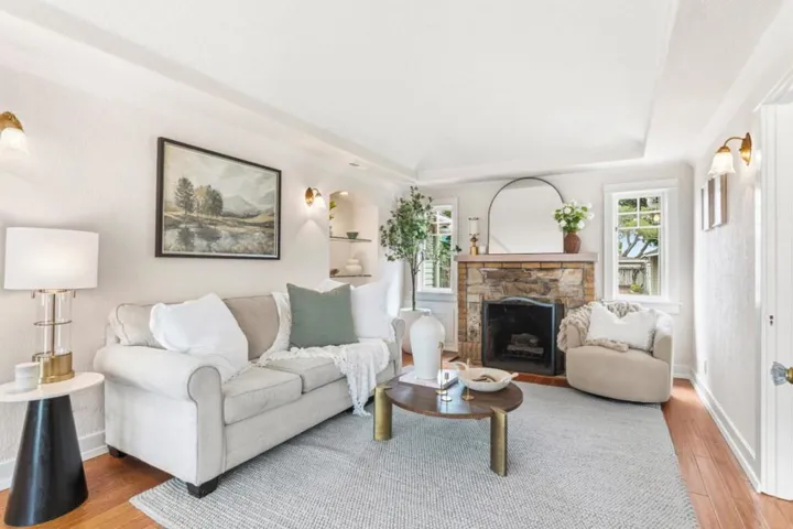 416 Sinex Avenue, Pacific Grove, California 93950