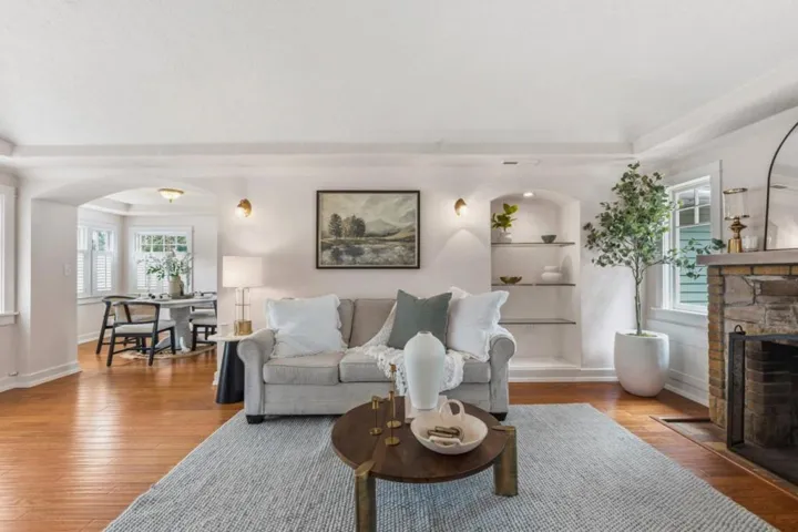 416 Sinex Avenue, Pacific Grove, California 93950
