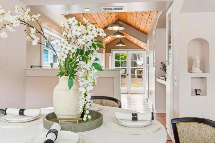 416 Sinex Avenue, Pacific Grove, California 93950