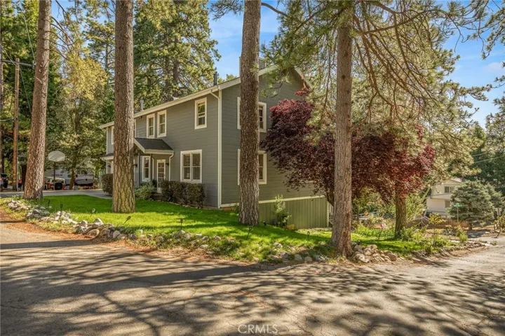 123 Bambi Trail, Crestline, California 92325