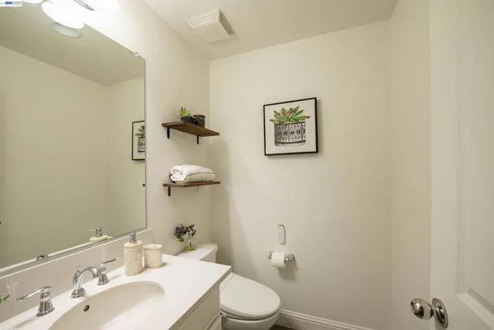 18628 Delta Ct, Lathrop, California 95330